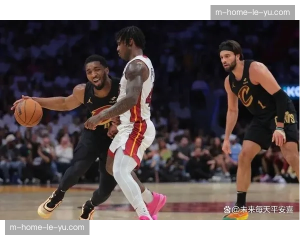 米切尔前两场合砍62分 骑士后卫创队史季后赛得分纪录
